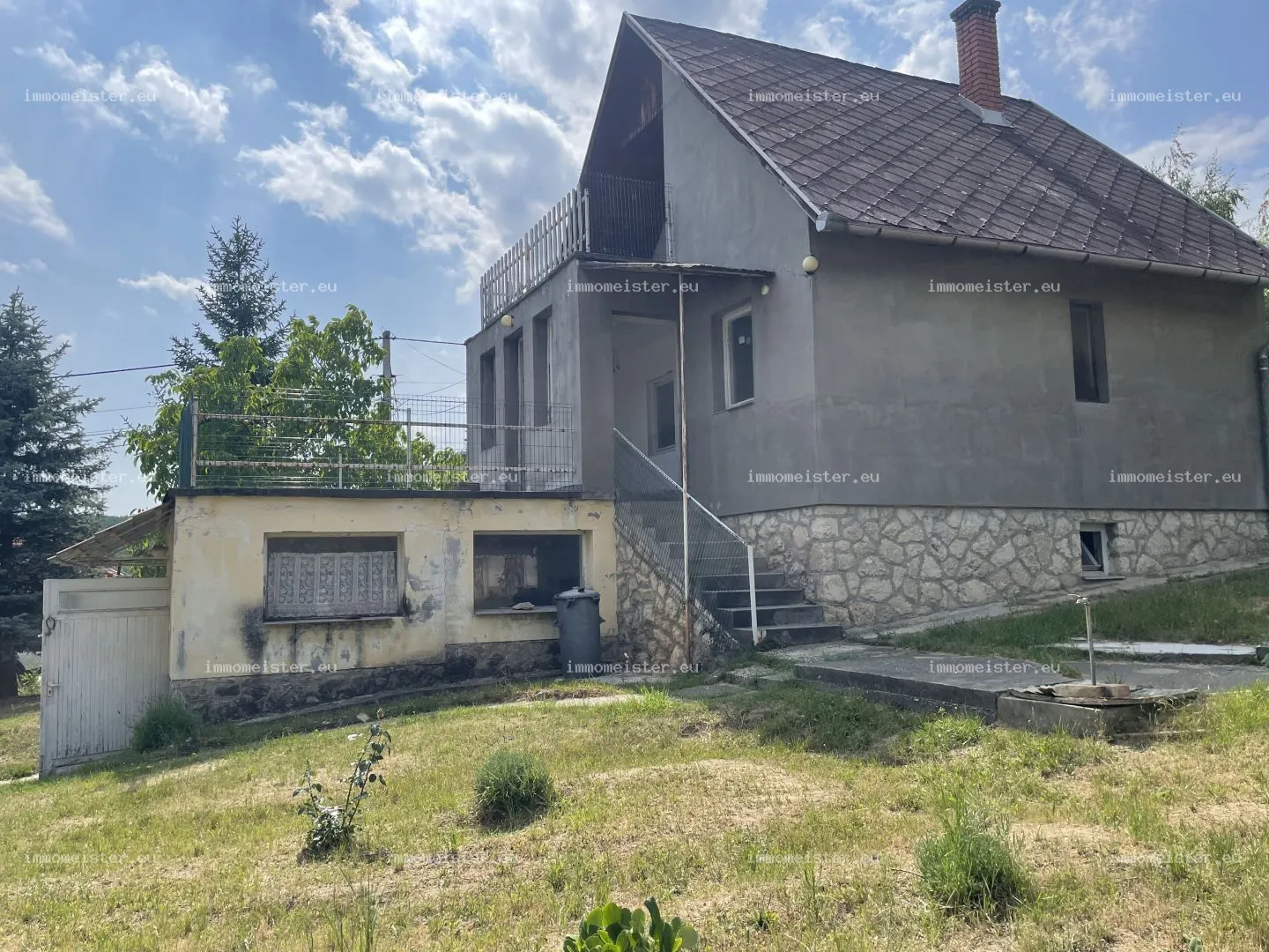Eladó 70 m2 családi ház, Győrújbarát