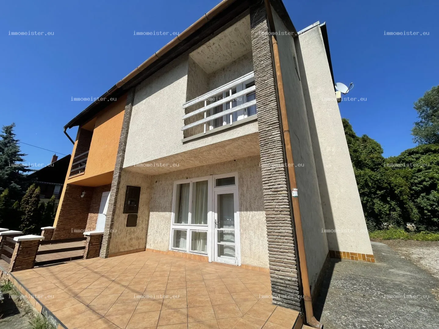 Eladó 145 m2 ikerház, Balatonboglár