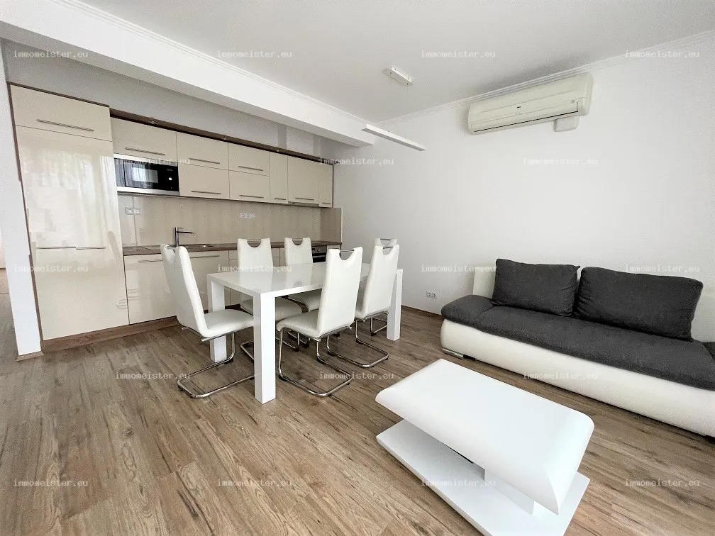 Kiadó 85 m2 tégla lakás, Győr
