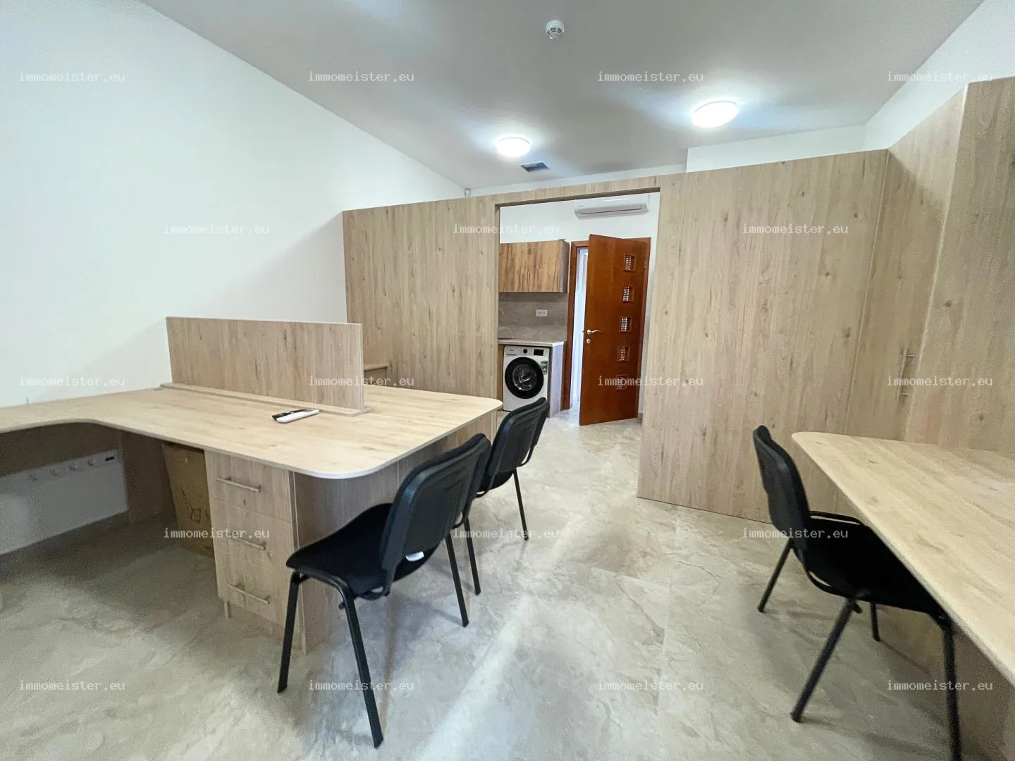 Kiadó 50 m2 iroda, Öttevény