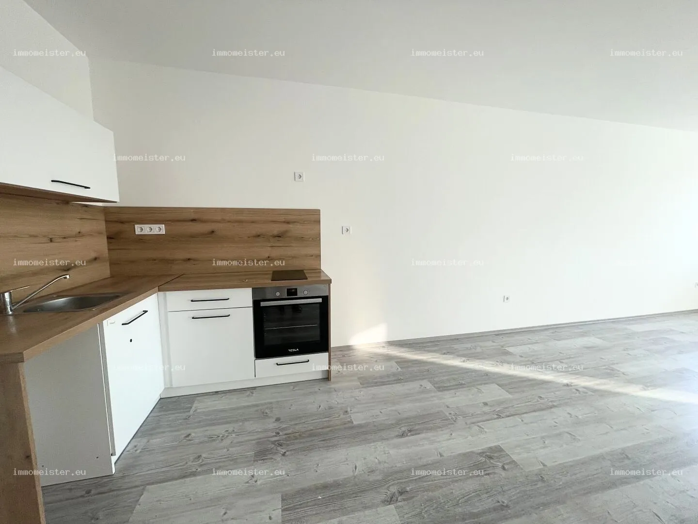 Eladó 48 m2 tégla lakás, Győr