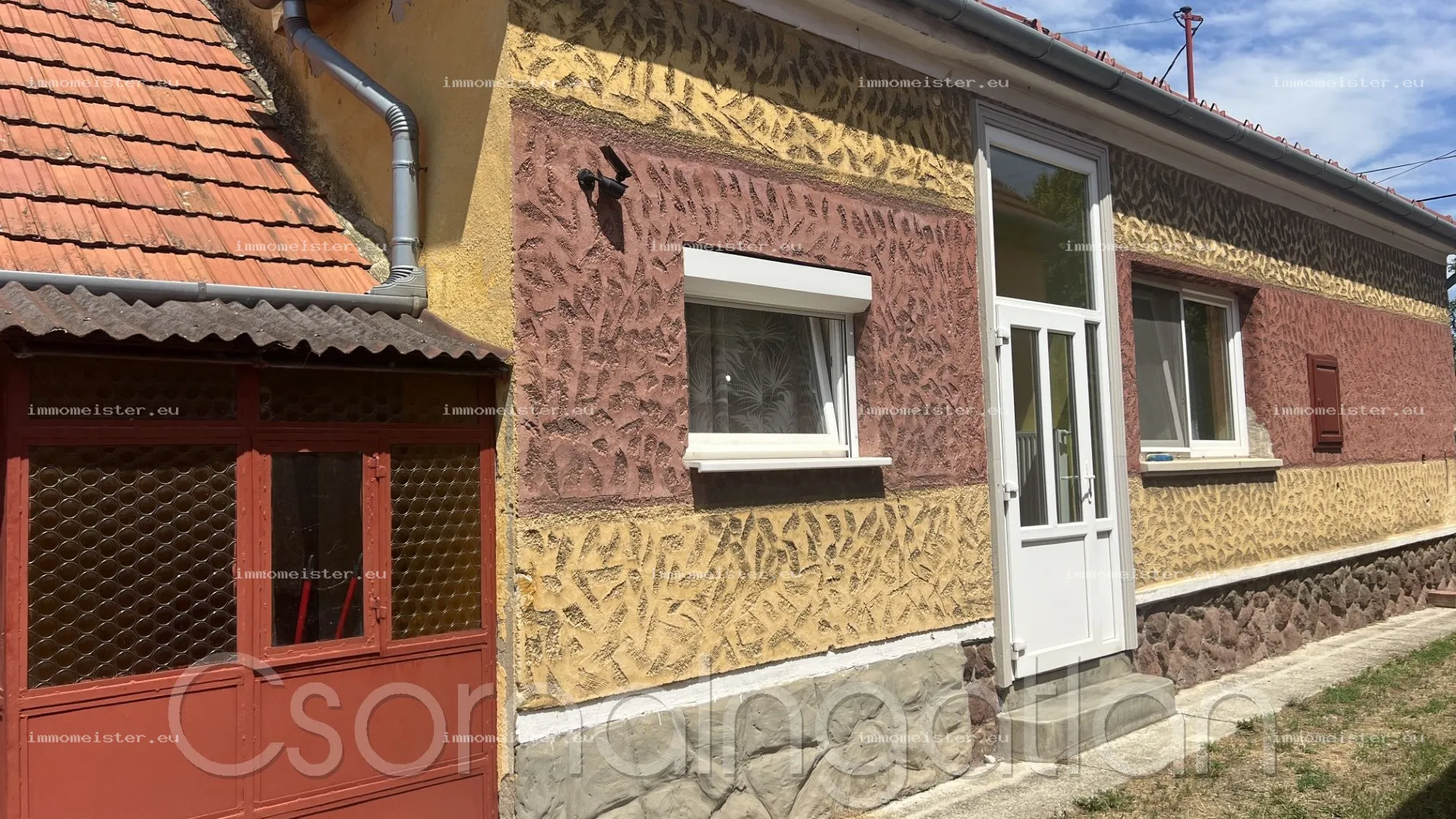 Csorna - 2 szoba nappalis összkomfortos ház eladó