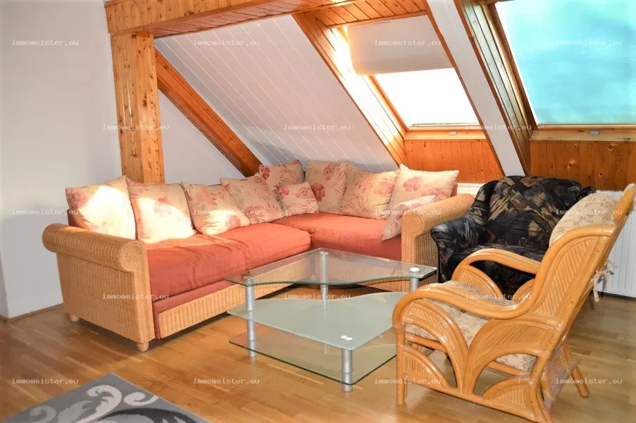 Kiadó 100 m2 tégla lakás, Győr