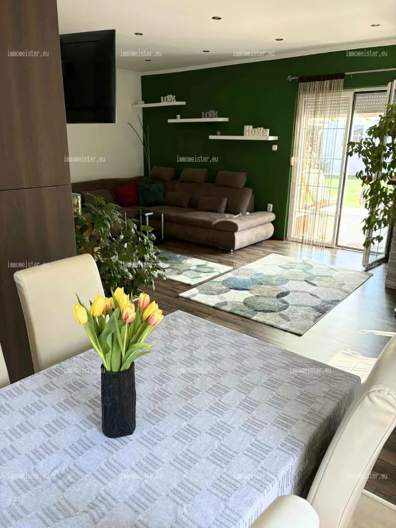 Haus zu Verkauf in Győr