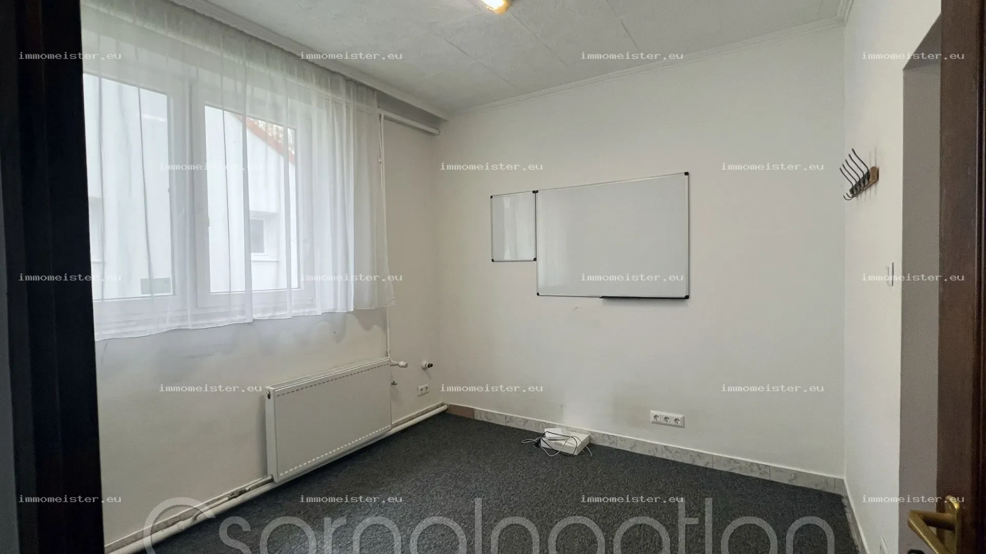 Kóny - kiadó garzon