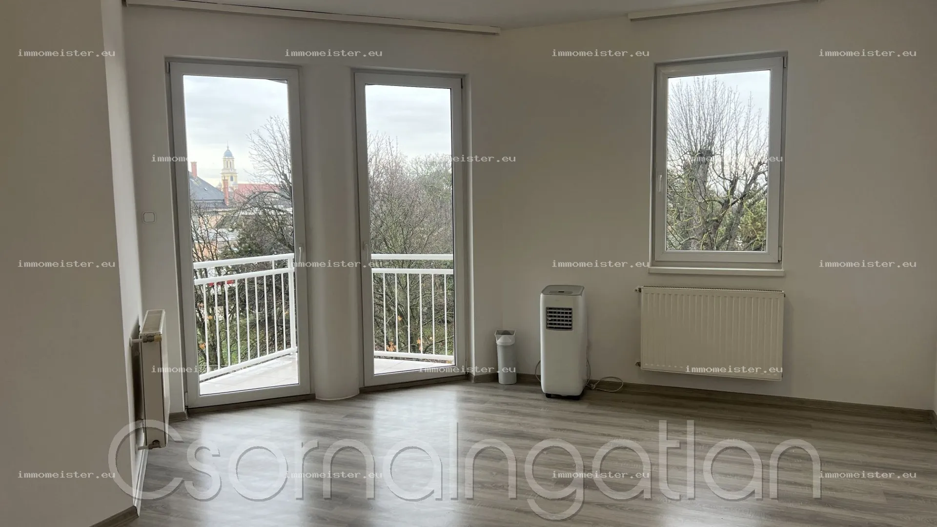 Kapuvár - központban lakás eladó