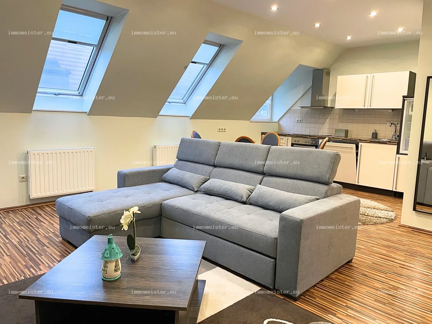 Kiadó 57 m2 tégla lakás, Győr