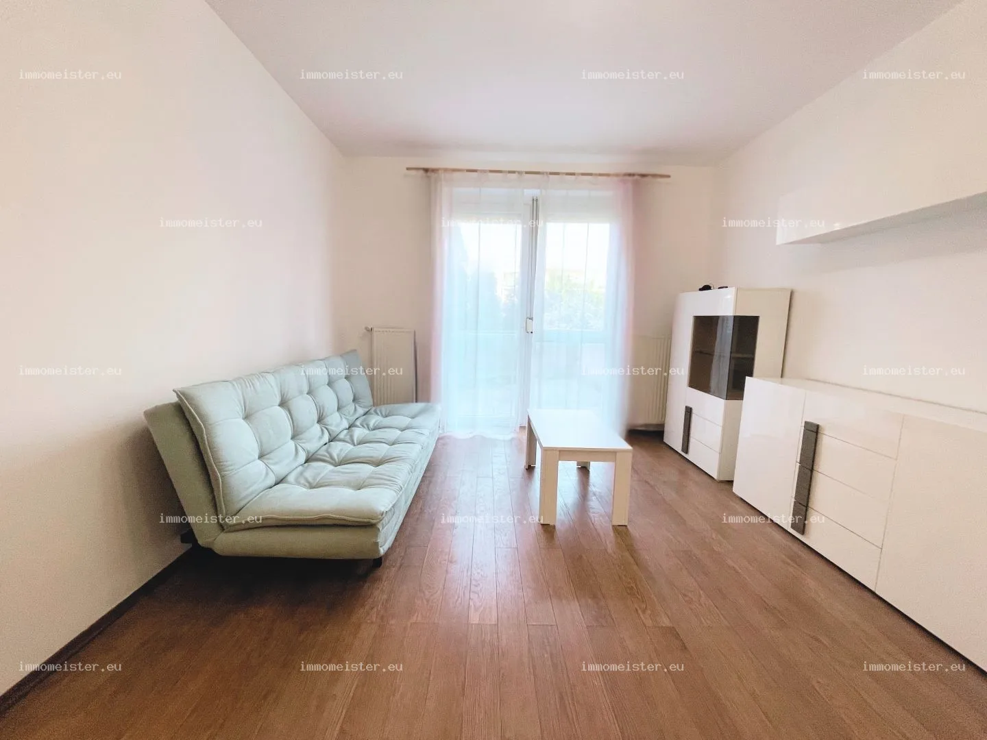 Kiadó 45 m2 tégla lakás, Győr