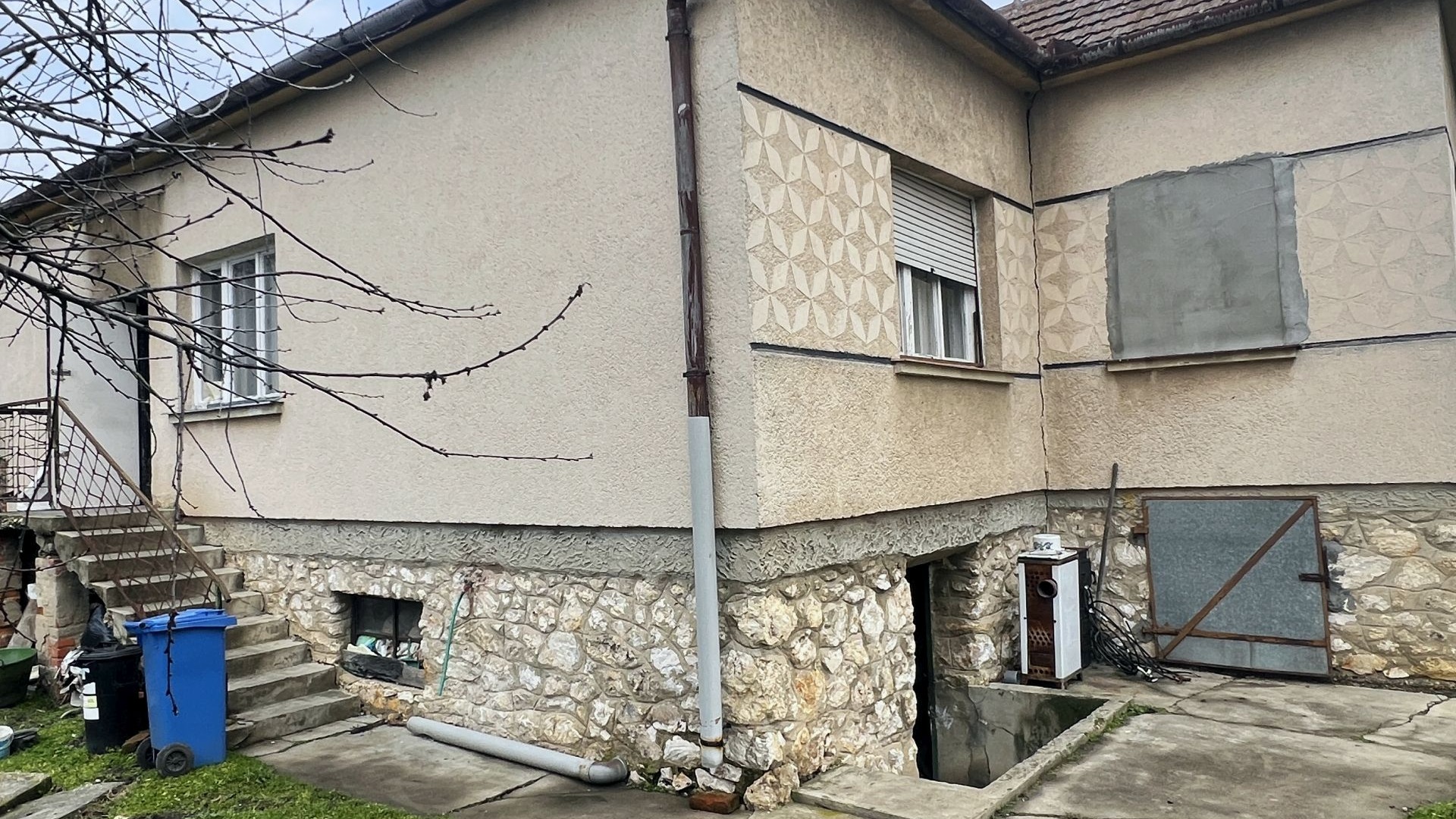 Szilsárkány - 3 szobás masszív családi ház eladó