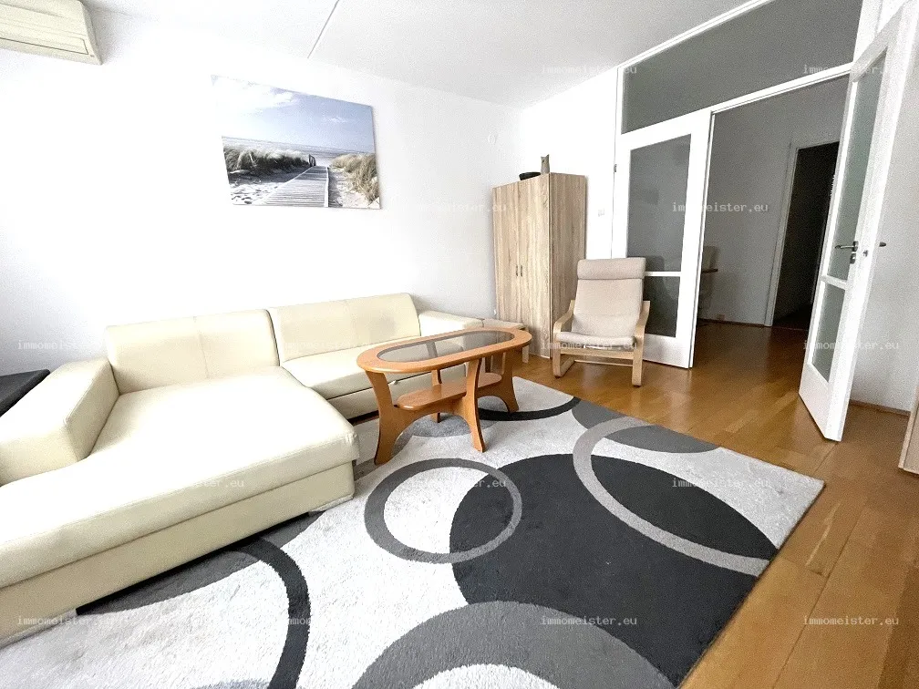 Kiadó 55 m2 tégla lakás, Győr