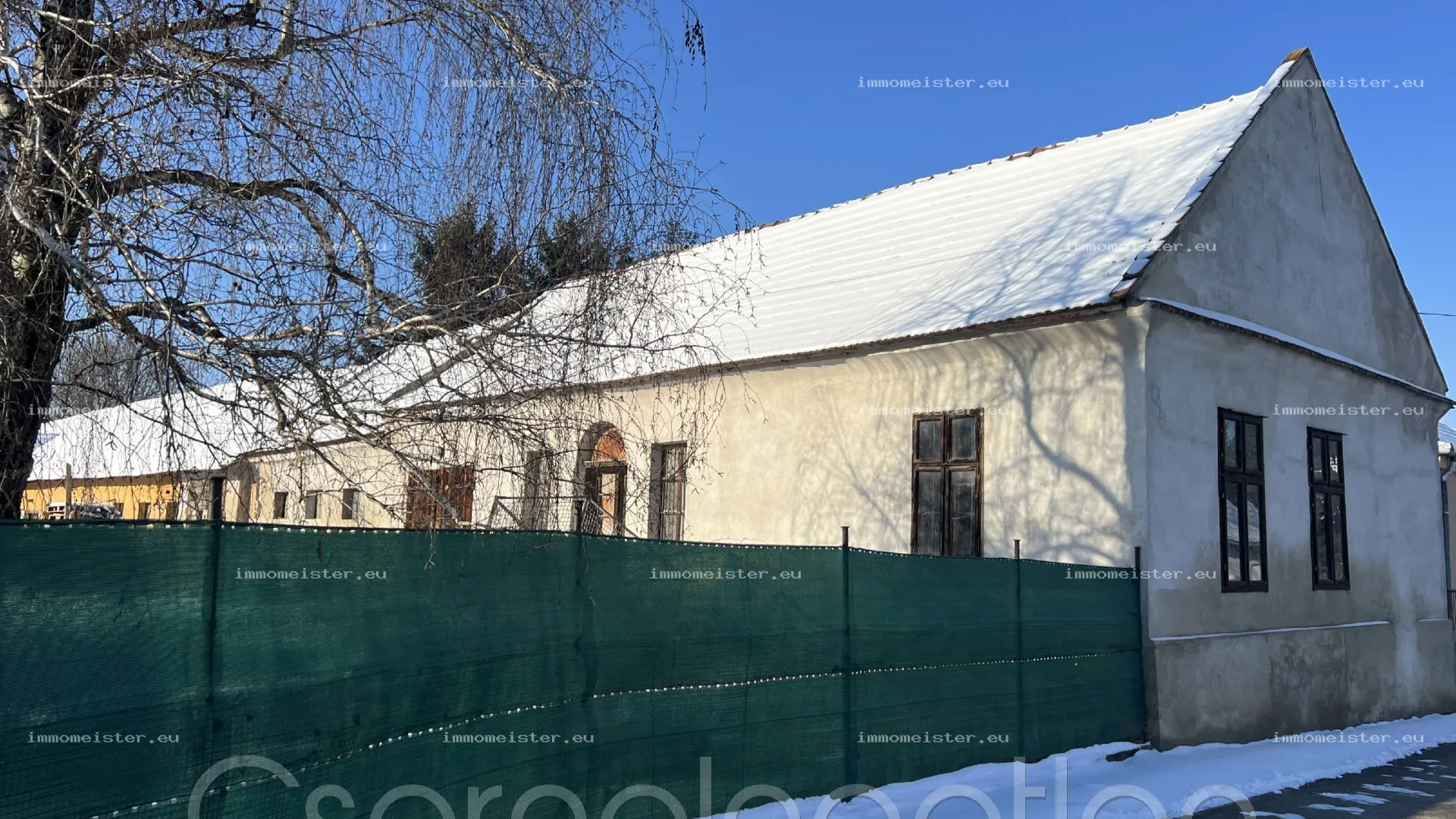 Potyond - lakóház nagy telken  gazdasági épületekkel eladó