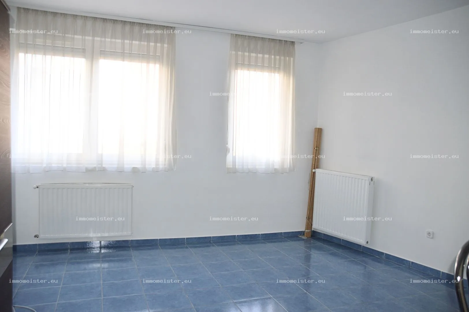 Kiadó 44 m2 tégla lakás, Győr