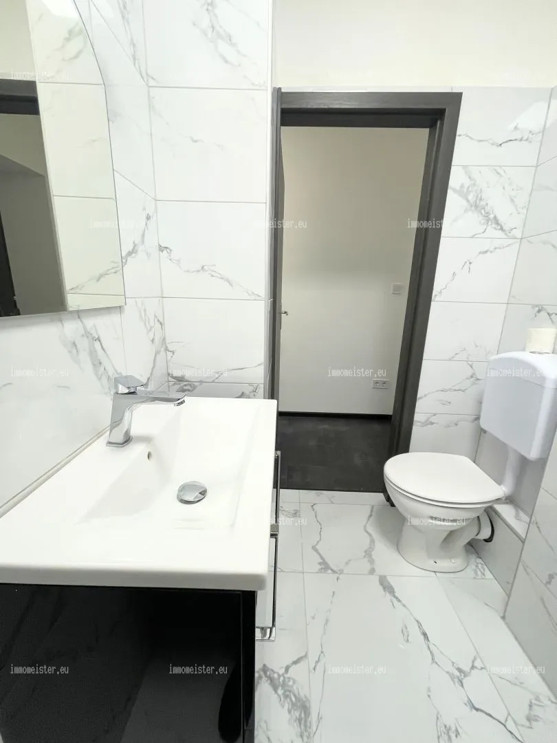 Kiadó 38 m2 tégla lakás, Győr