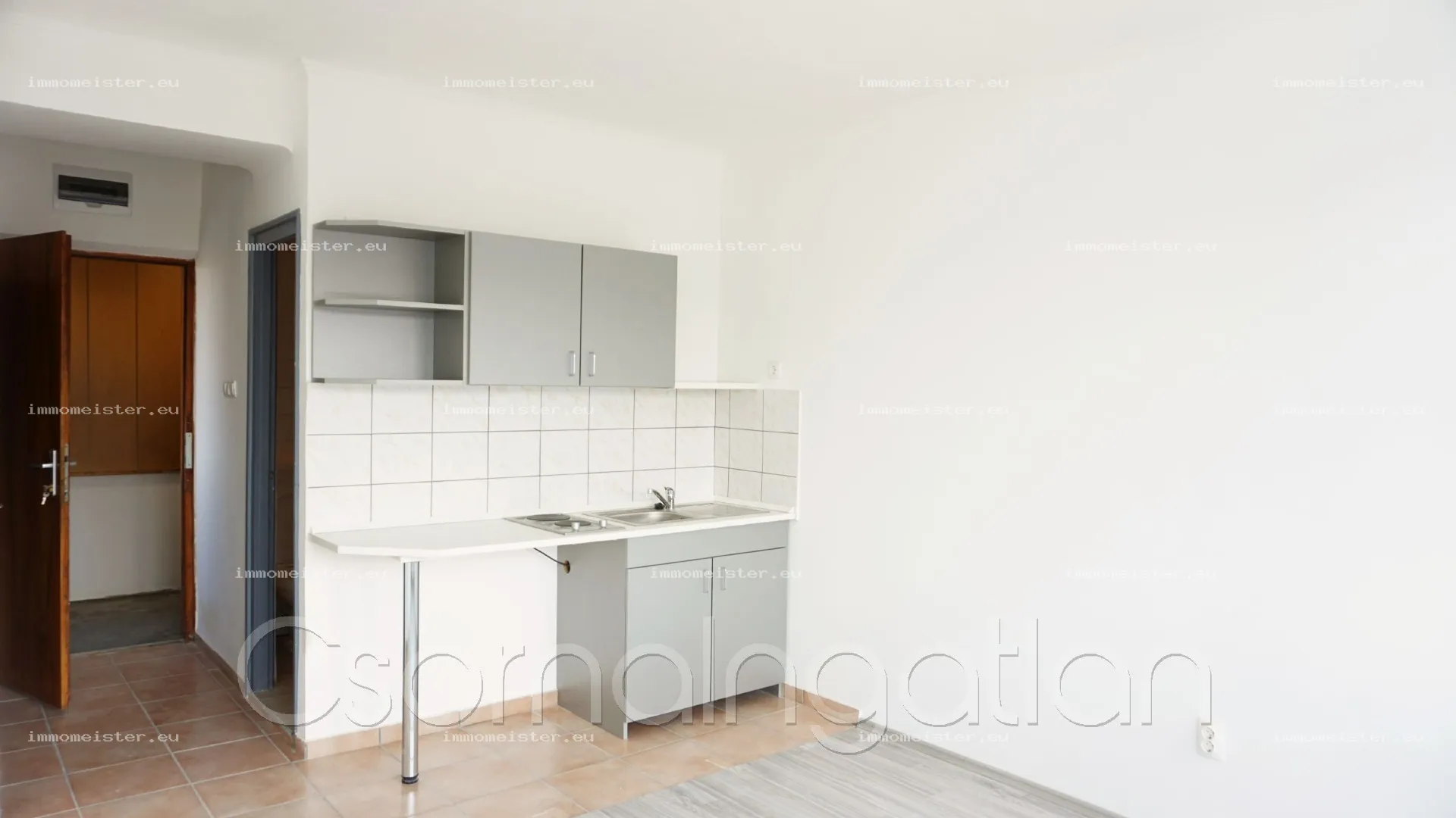 Kapuvár - kiadó stúdiólakás