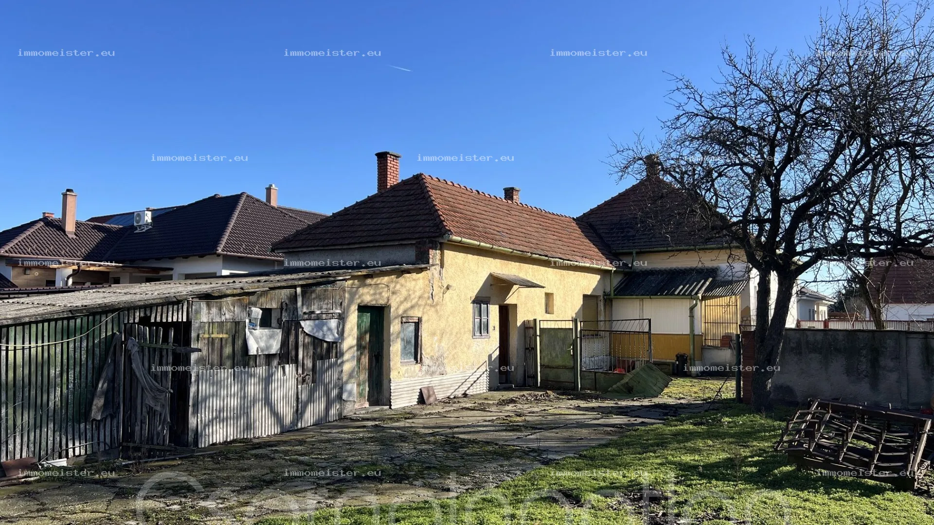 Csorna - központ közeli 4 szobás ház eladó