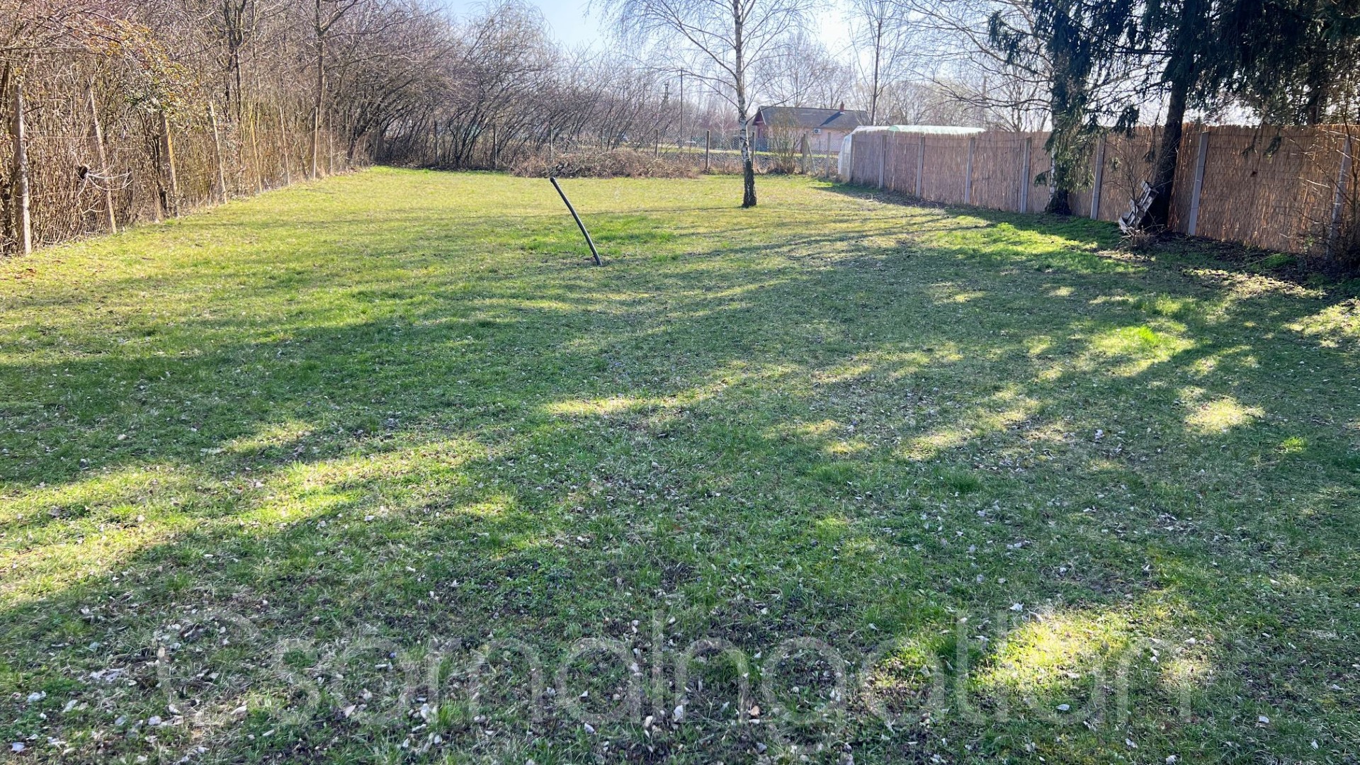 Bodonhely – belterületi, körbekerített 640 m2-es telek eladó