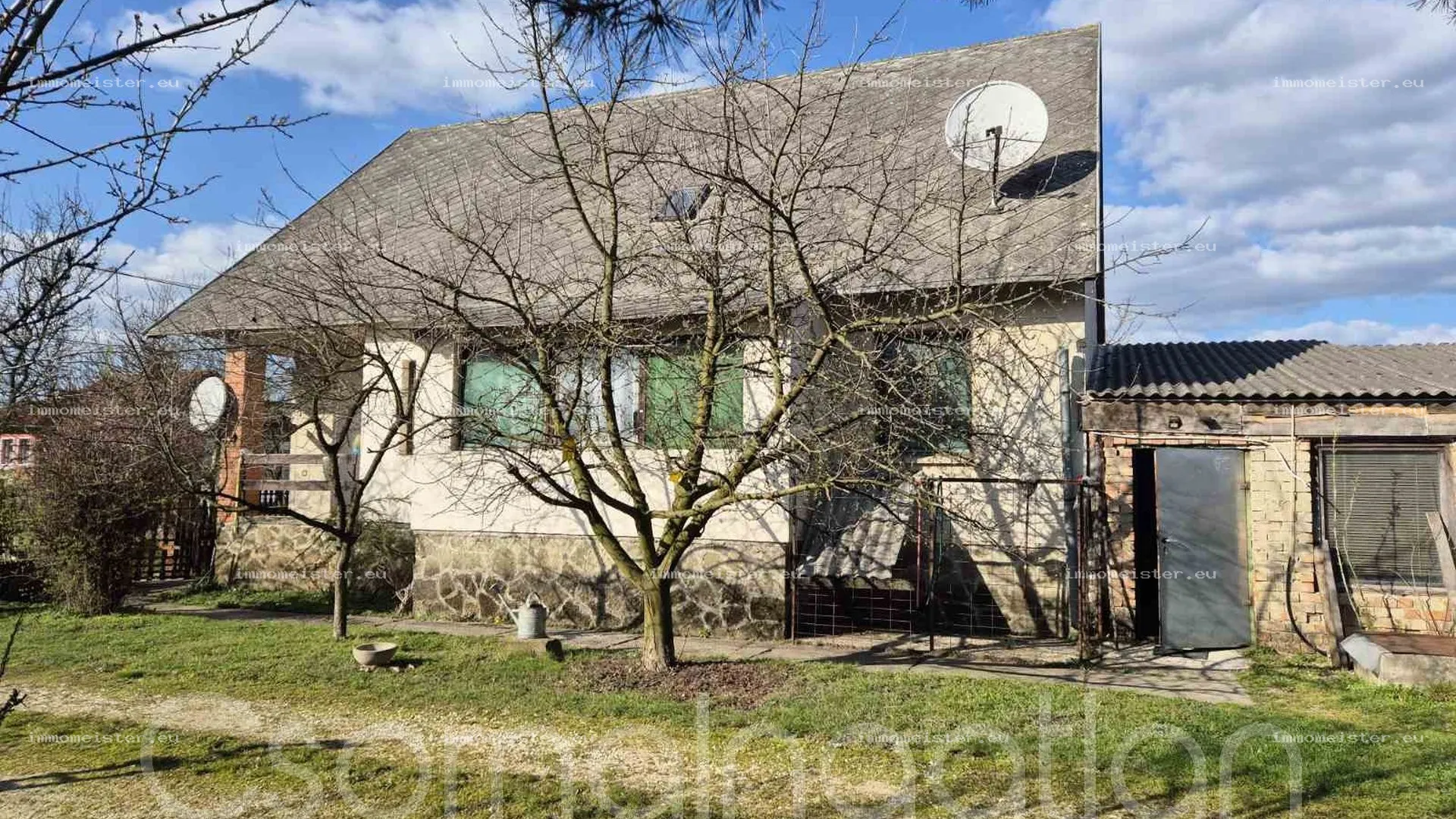 Egyházaskesző - 1990-ben épült 4 szoba nappalis ház eladó