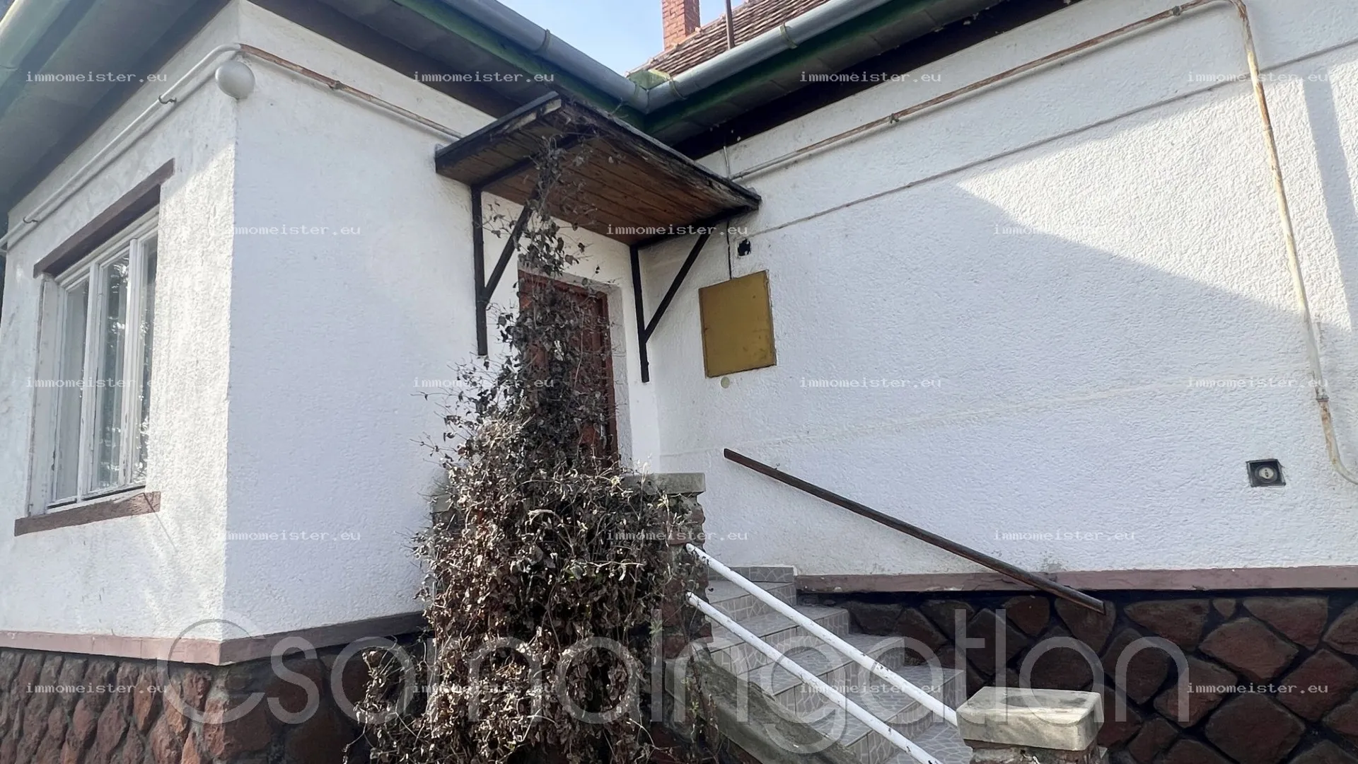 Babót – összkomfortos 2 szoba nappalis ház eladó