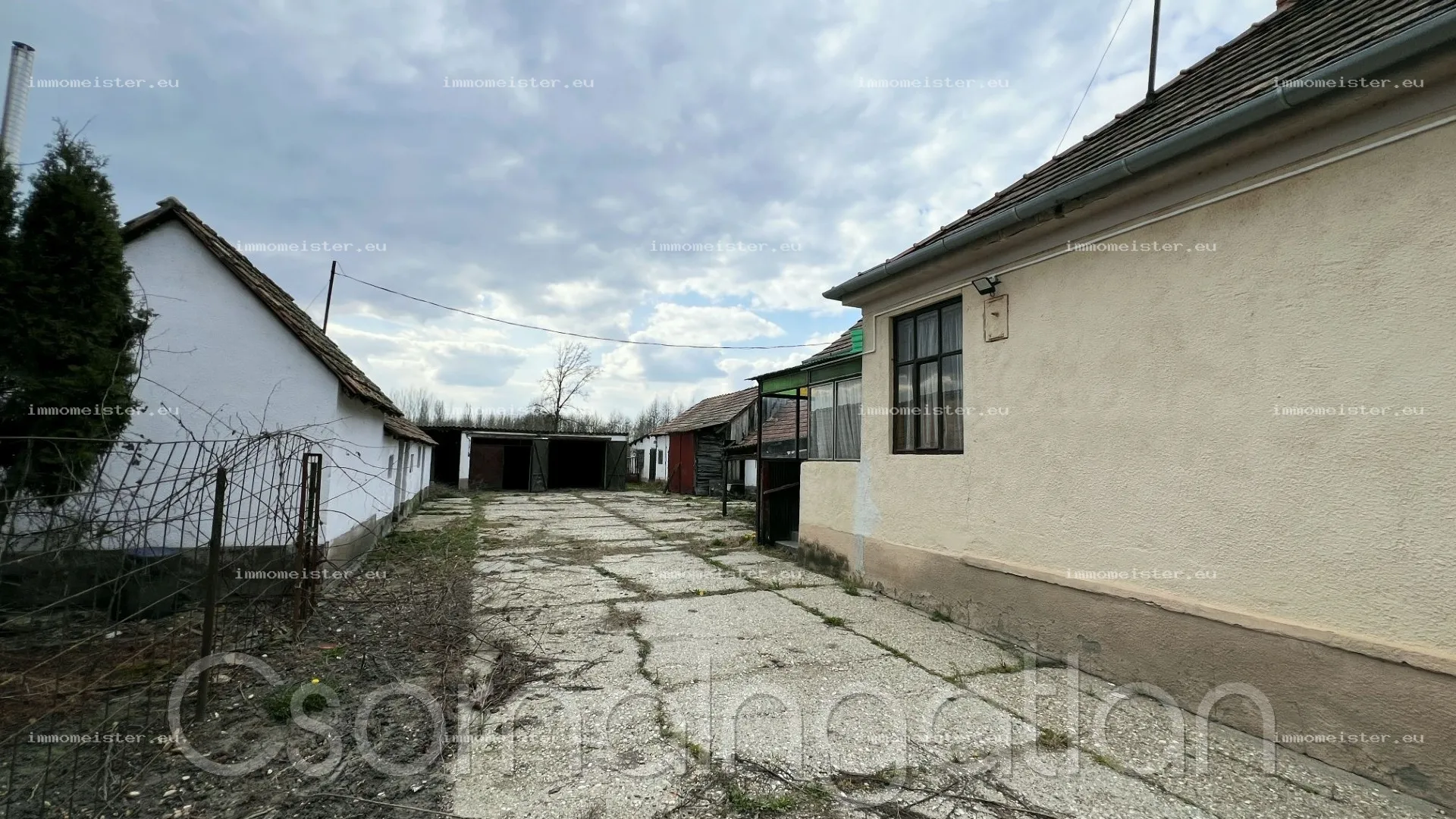 Szany - 3 szoba nappalis ház eladó