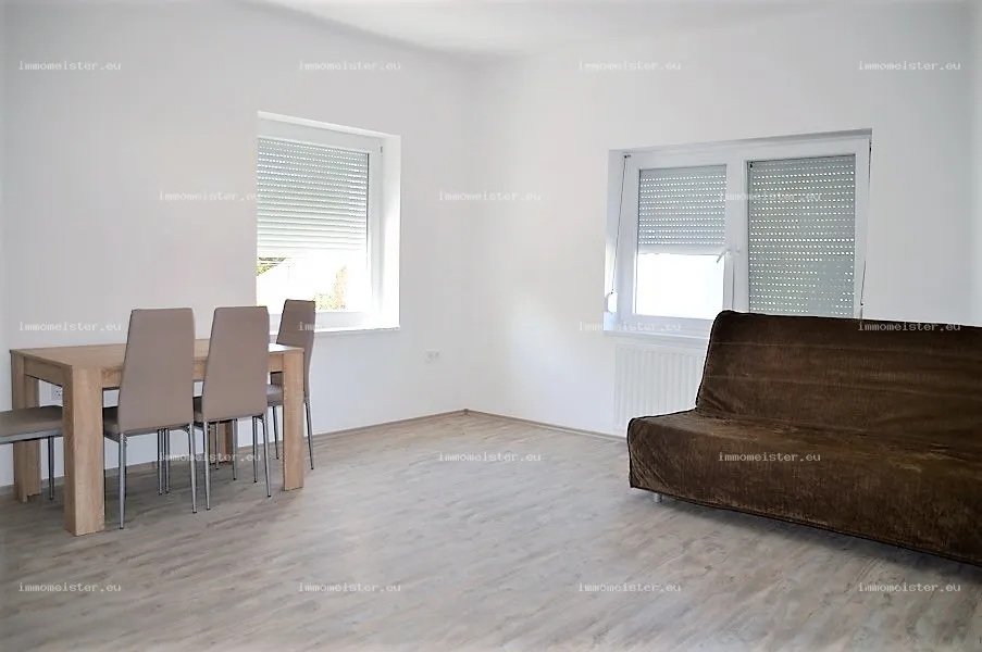 Kiadó 50 m2 tégla lakás, Győr