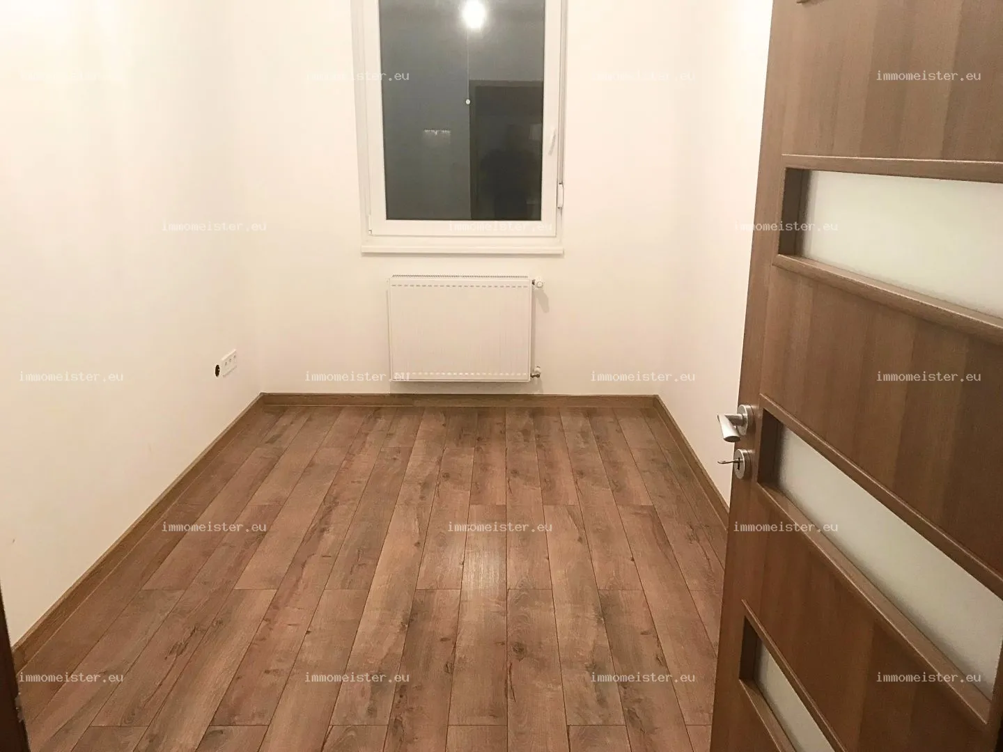 Eladó 92 m2 ikerház, Mosonszentmiklós