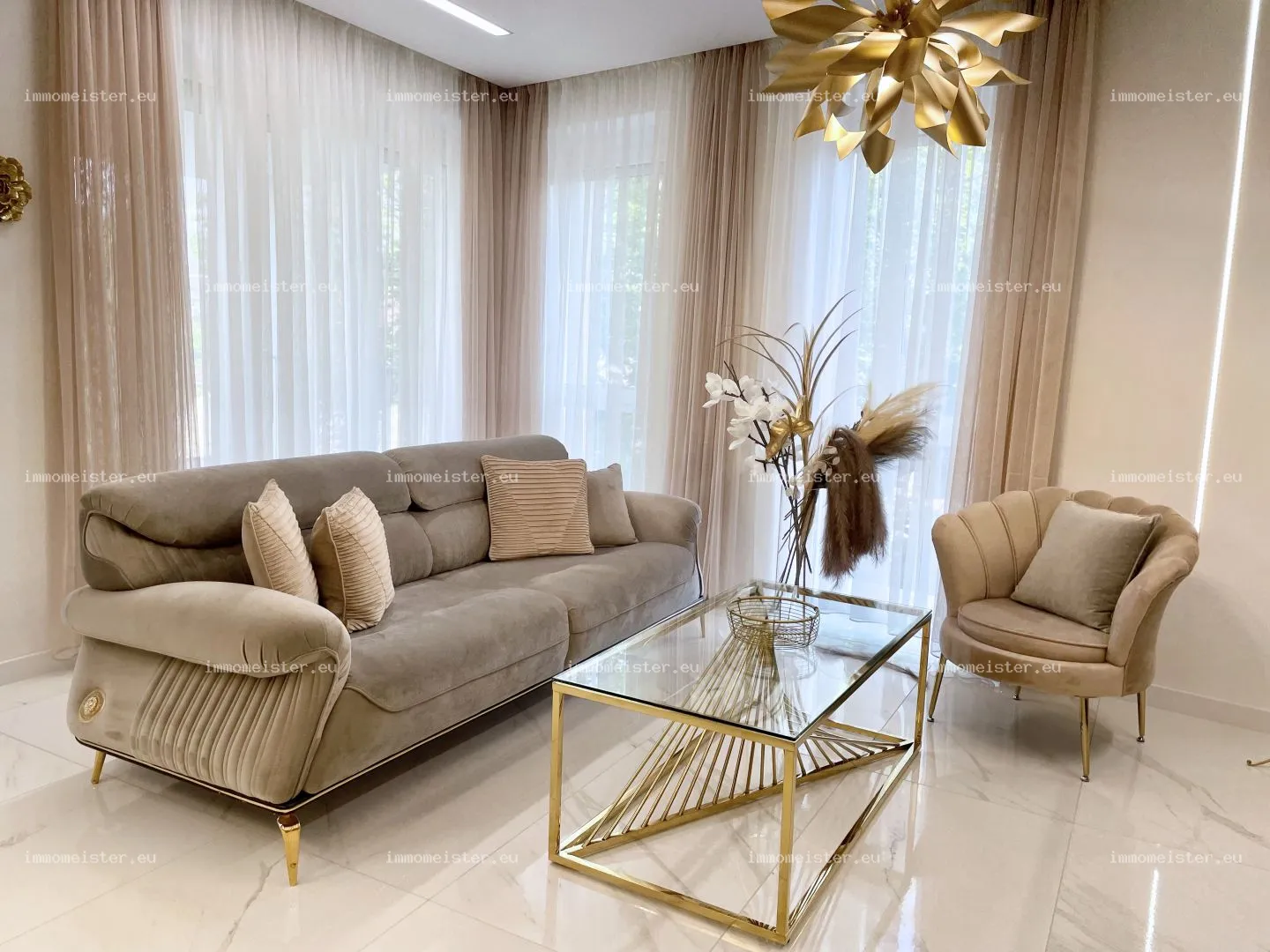 Eladó 58 m2 tégla lakás, Balatonalmádi