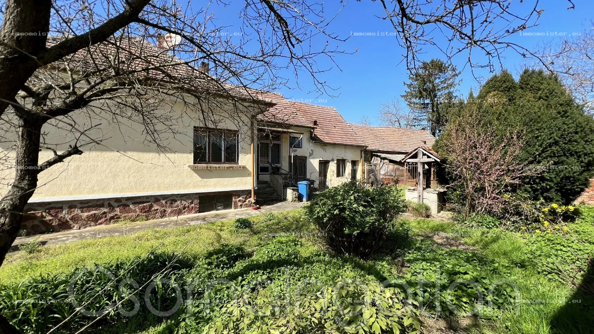 Beled - alápincézett összkomfortos ház eladó