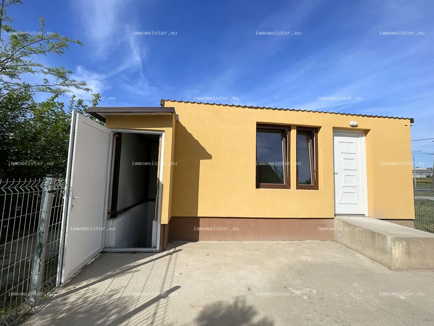 Kiadó 25 m2 családi ház, Győr