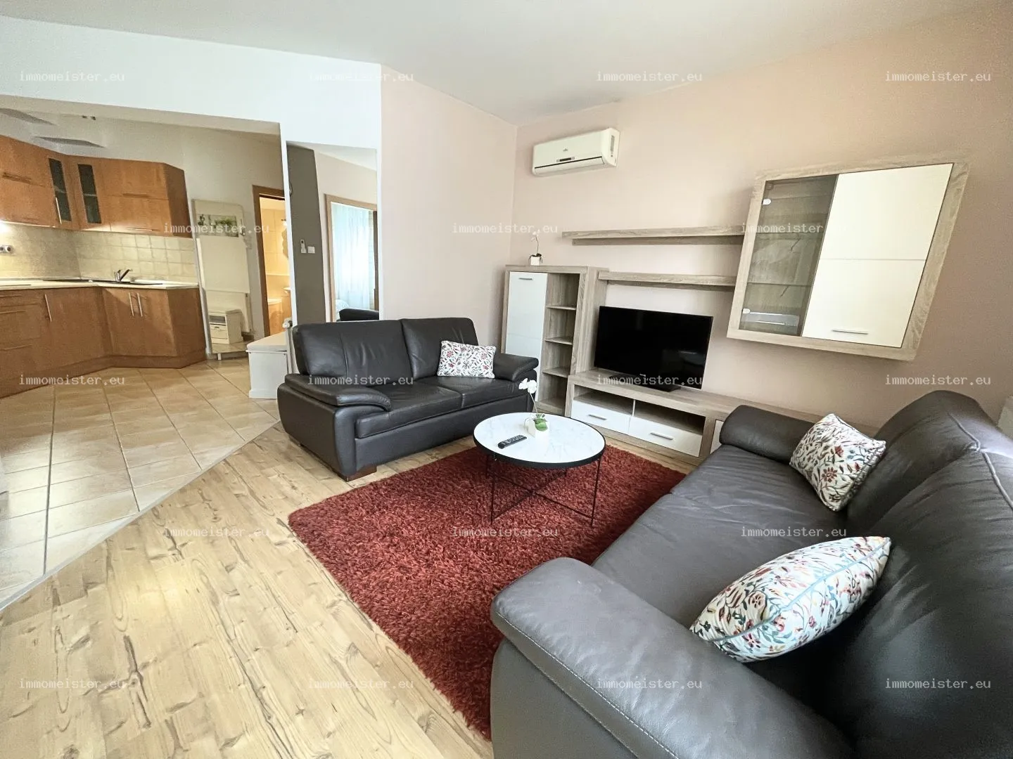 Eladó 48 m2 tégla lakás, Győr