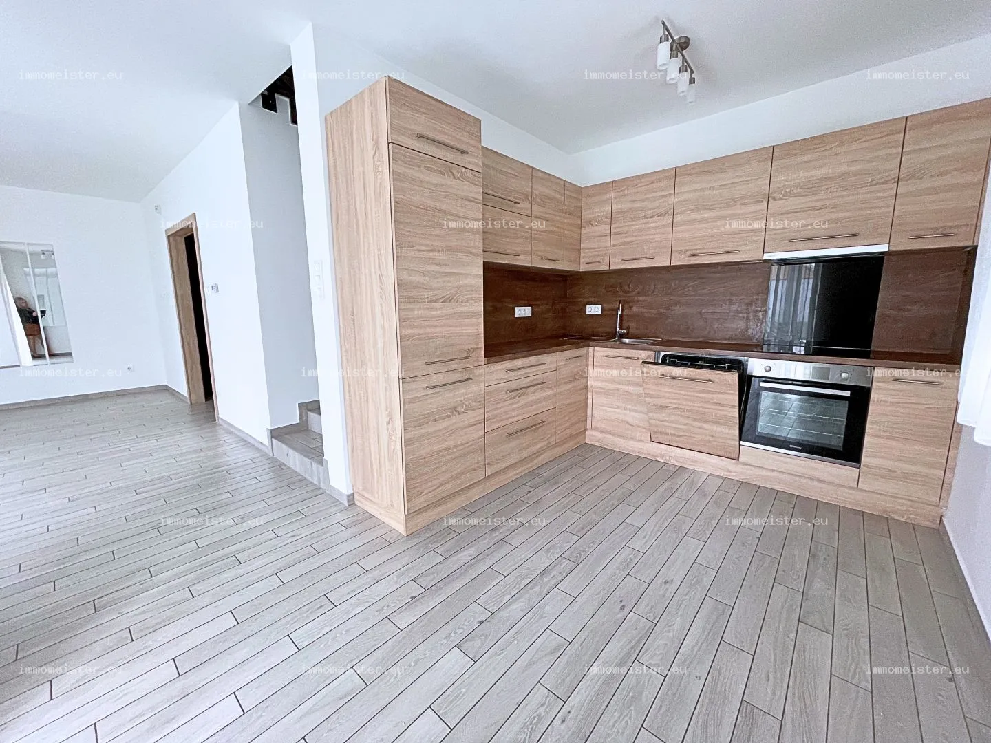 Kiadó 110 m2 ikerház, Győr