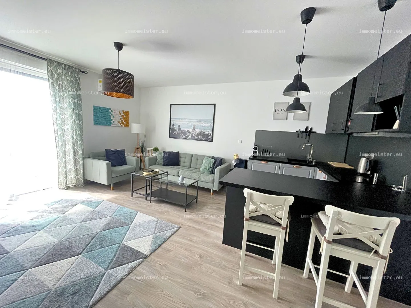 Kiadó 42 m2 tégla lakás, Győr