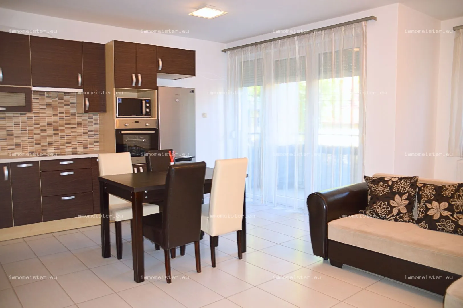 Kiadó 72 m2 tégla lakás, Győr
