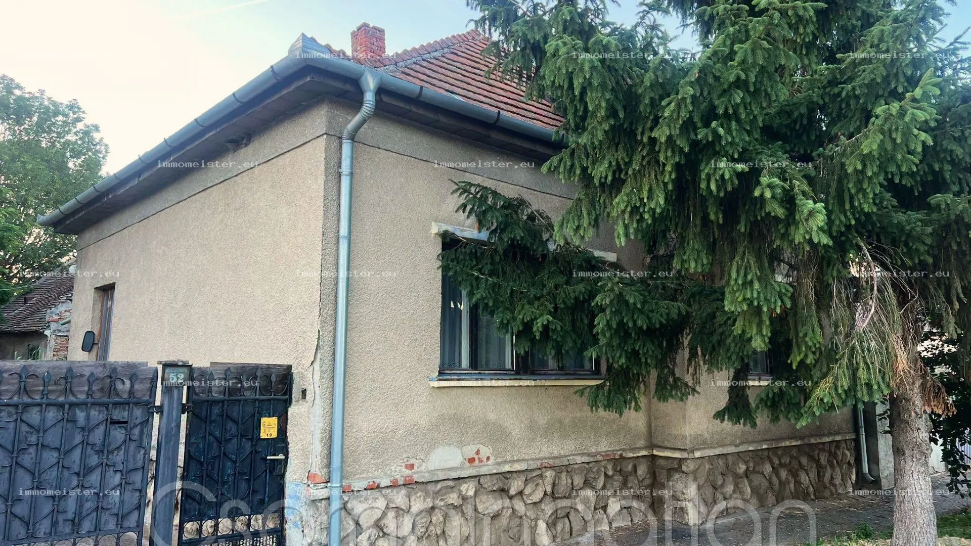 Csorna - 2 szobás komfortos ház KIADÓ