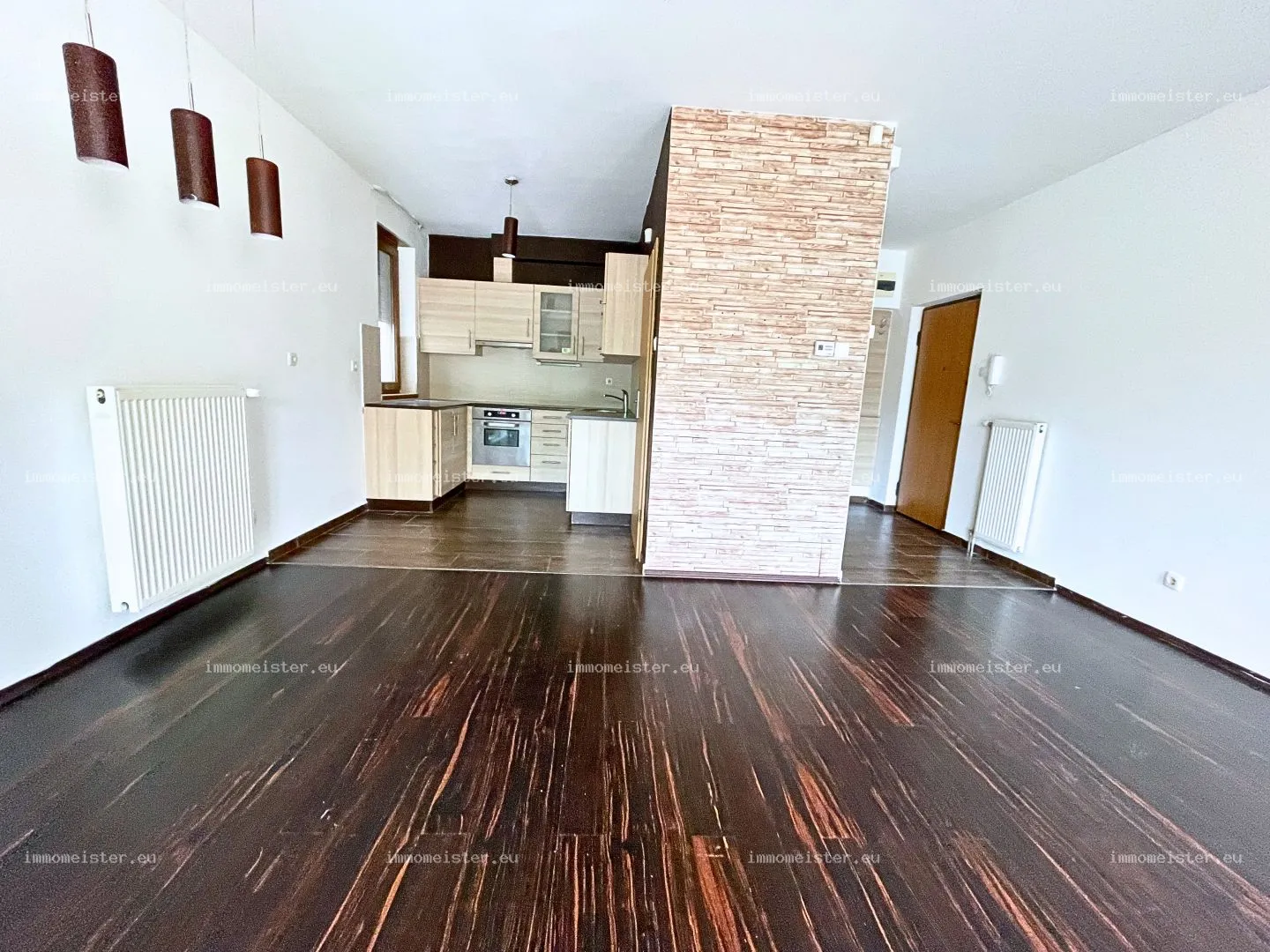Kiadó 72 m2 tégla lakás, Győr