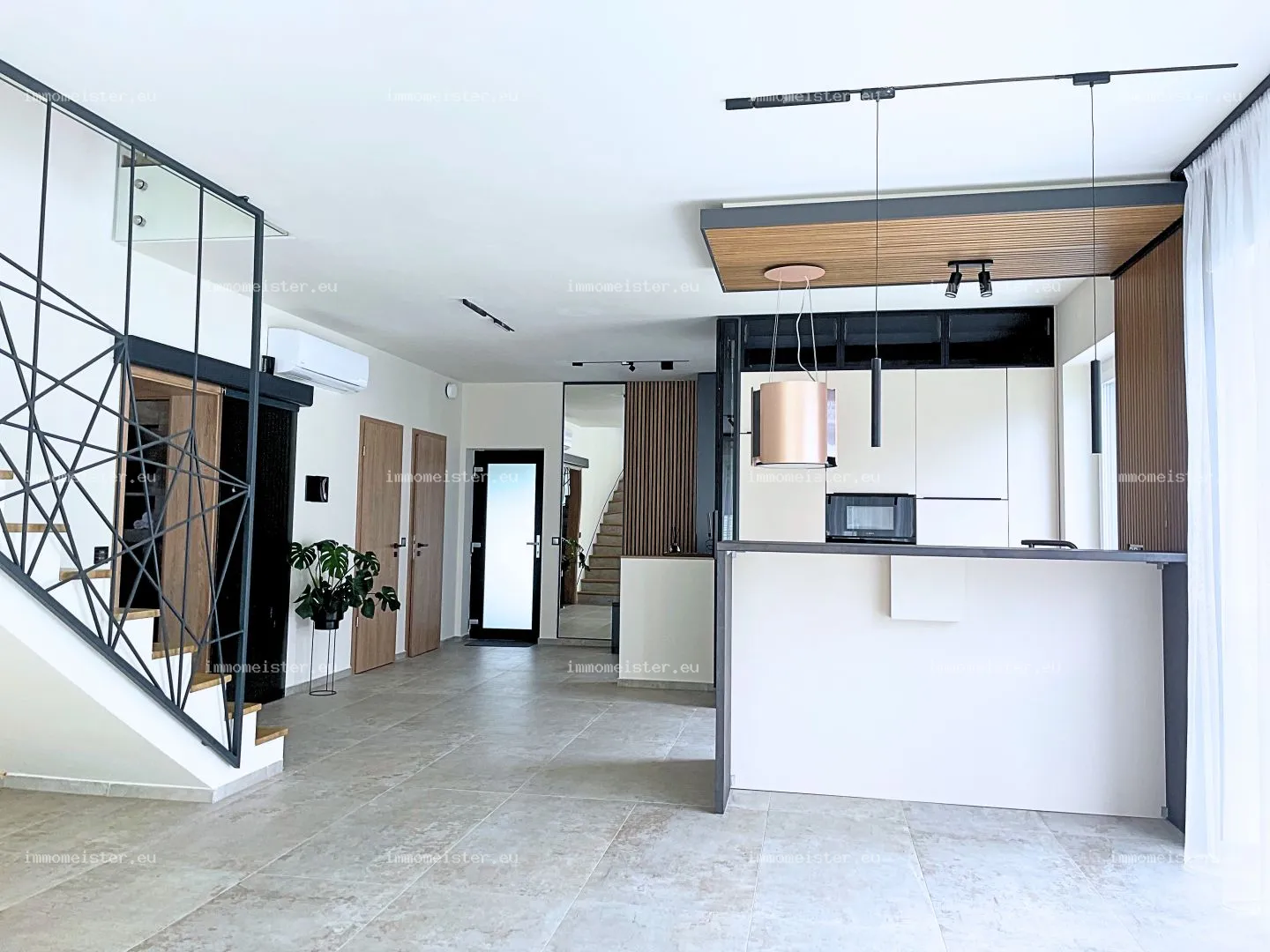 Eladó 163.40 m2 családi ház, Győr