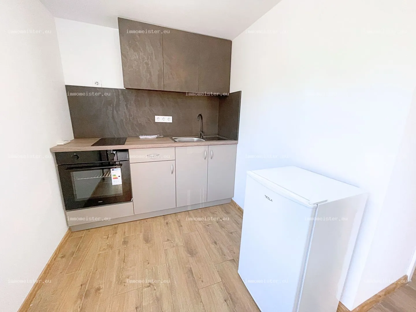 Kiadó 25 m2 családi ház, Győr