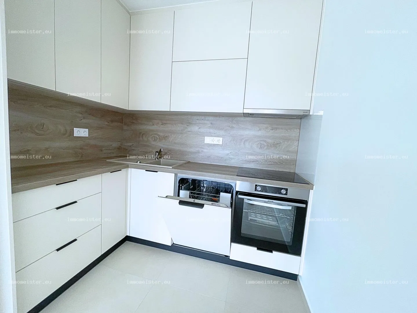 Kiadó 44 m2 új építésű tégla lakás, Győr