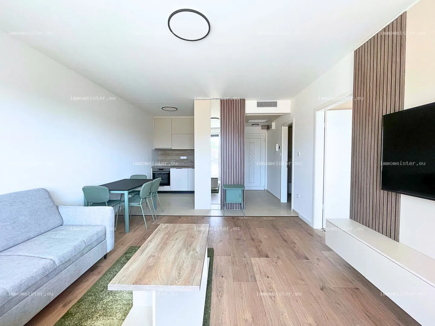 Kiadó 44 m2 tégla lakás, Győr
