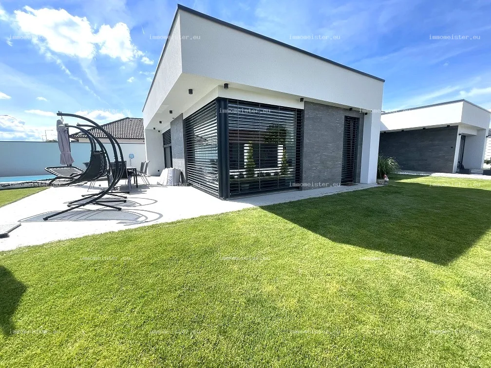 Kiadó 154 m2 családi ház, Győrújfalu