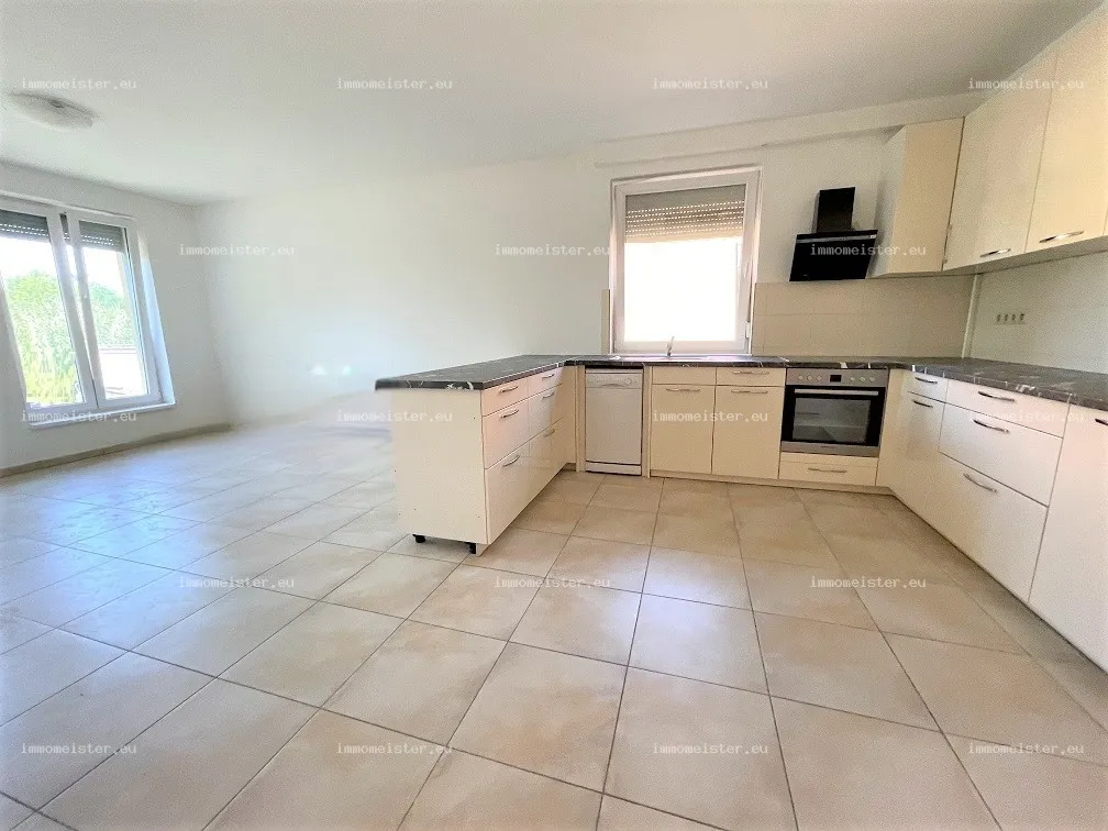 Kiadó 80 m2 családi ház, Győr