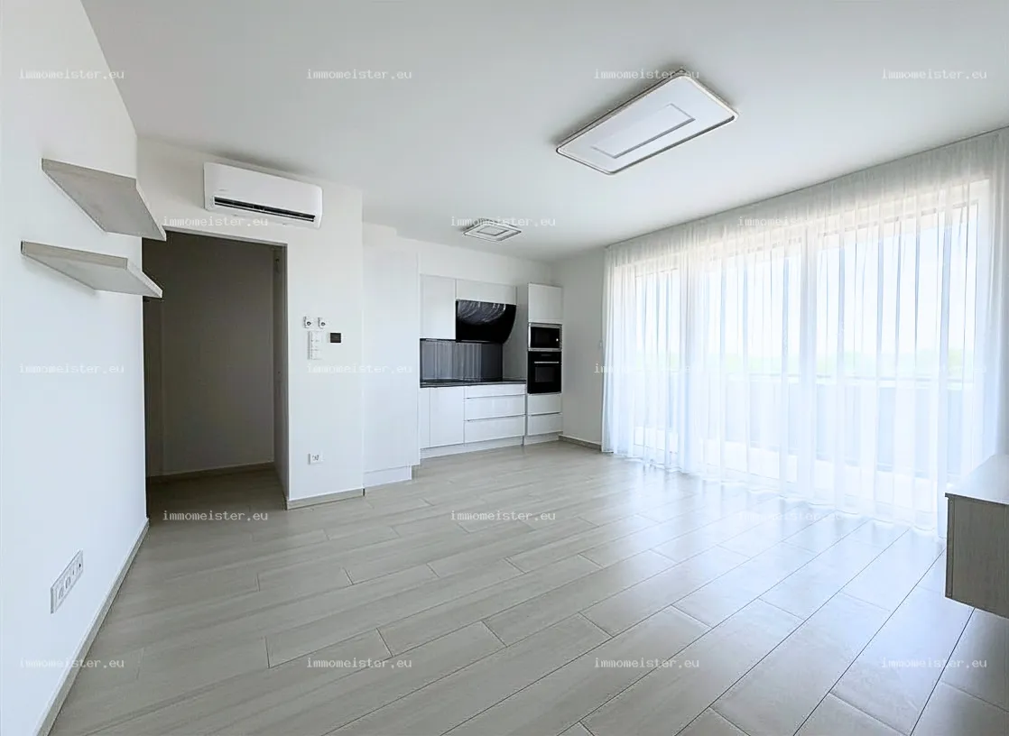 Kiadó 56 m2 tégla lakás, Győr