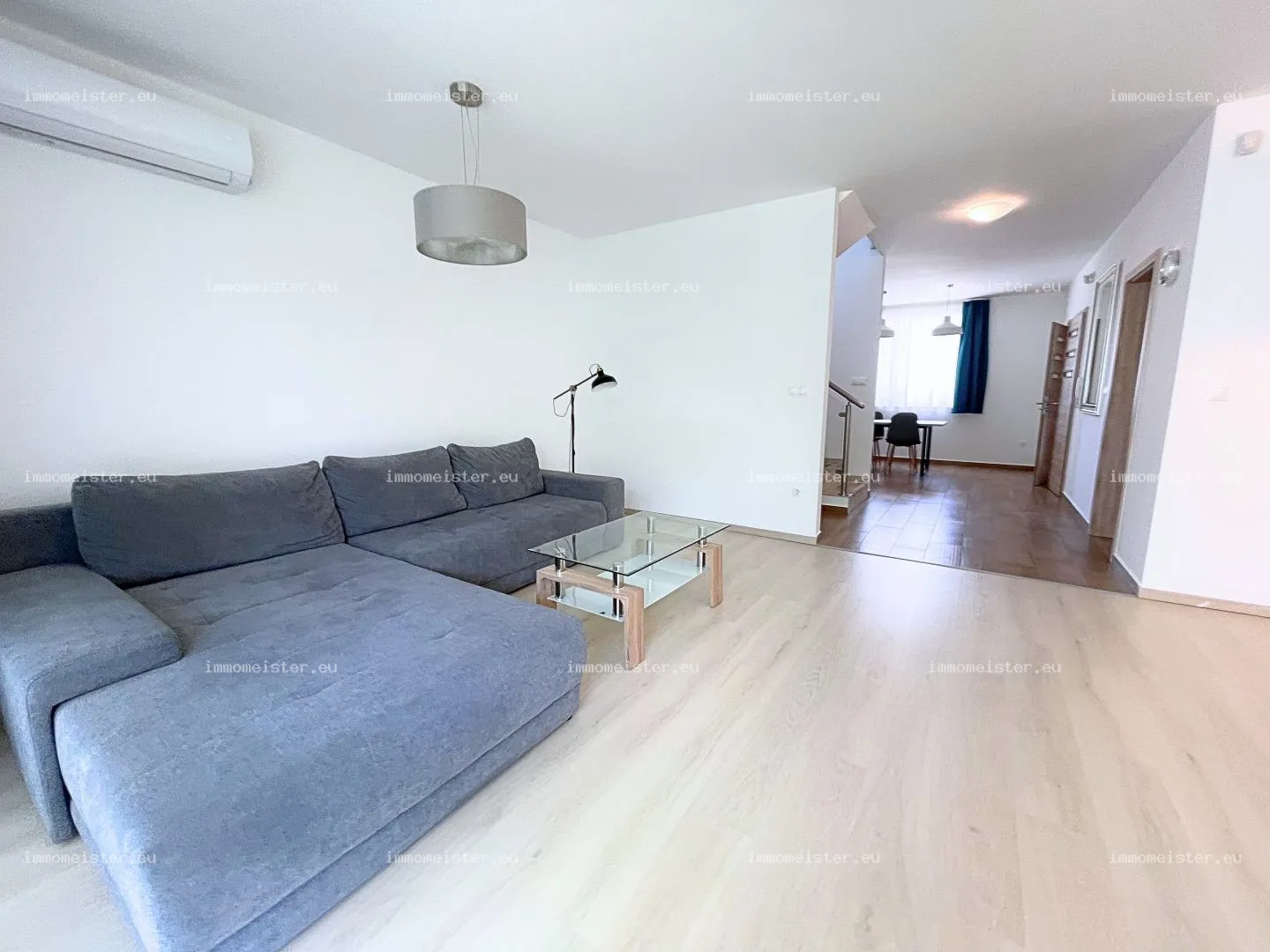 Kiadó 150 m2 ikerház, Győr