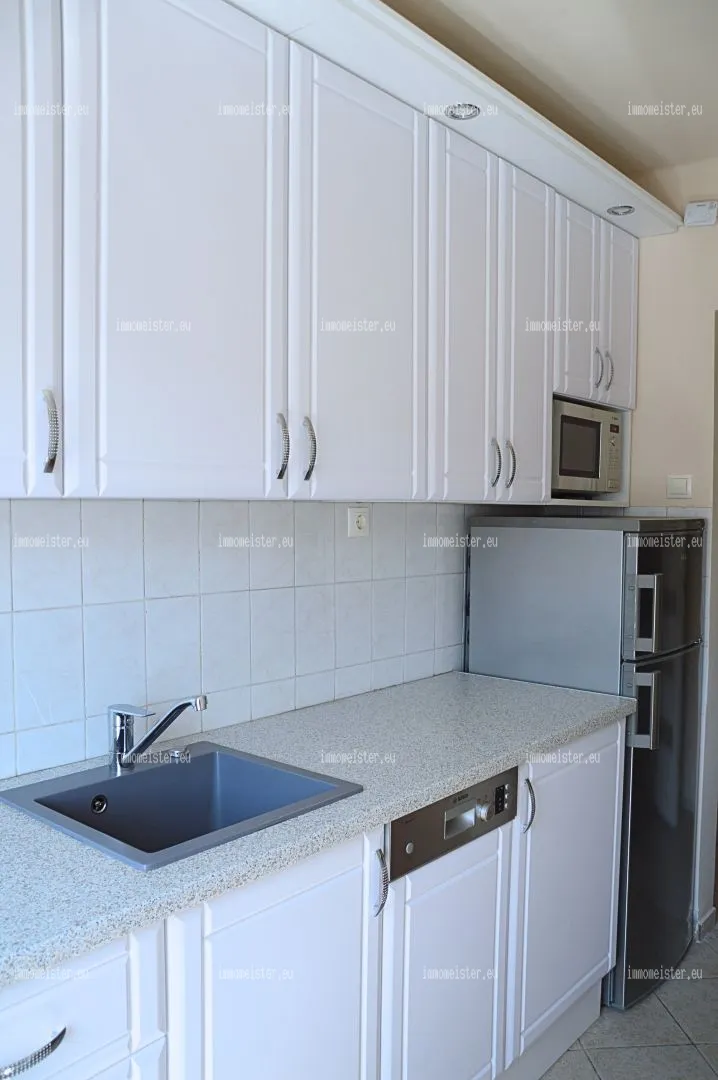 Kiadó 50 m2 tégla lakás, Győr