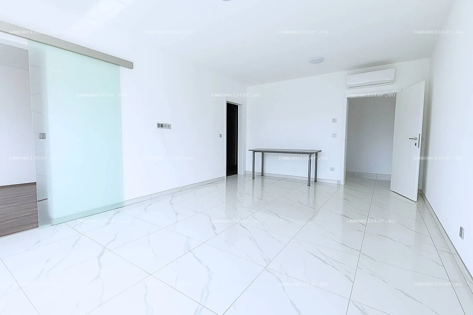 Kiadó 44 m2 tégla lakás, Győr