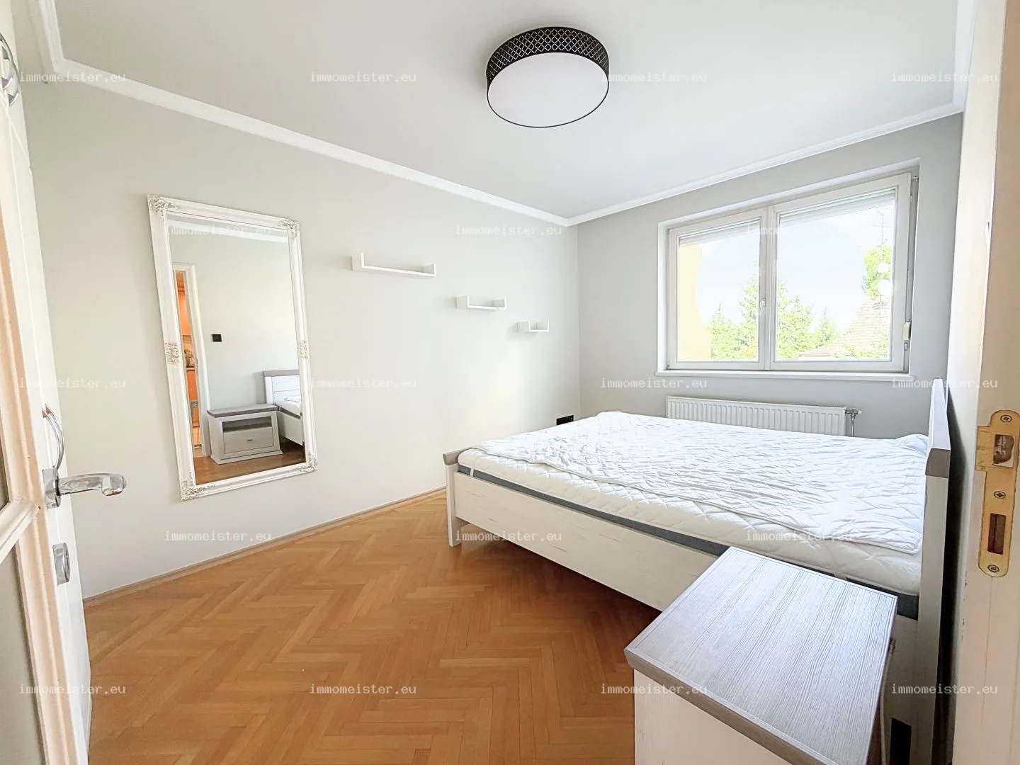 Kiadó 65 m2 tégla lakás, Győr
