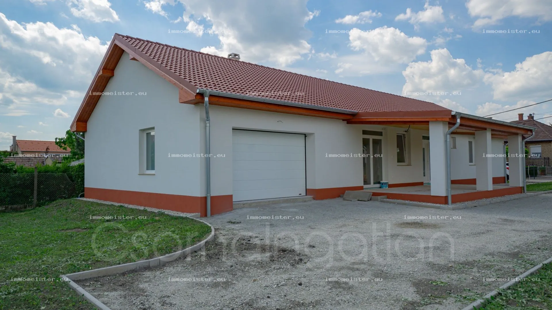 Haus zu Verkauf in Veszkény