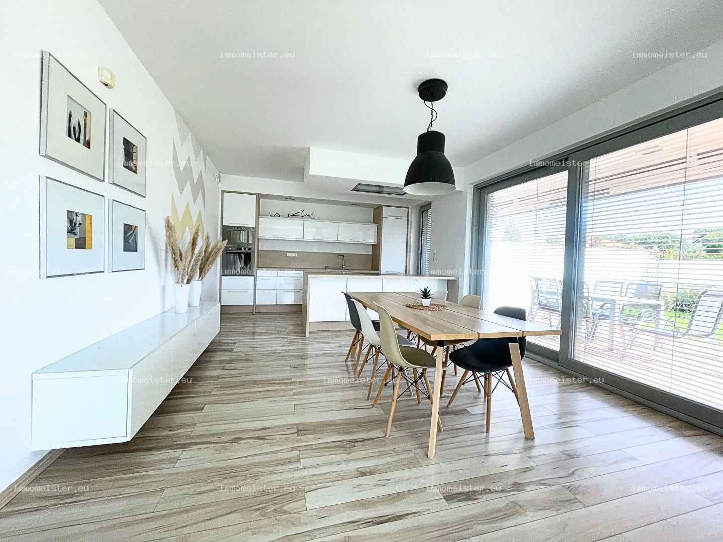 Eladó 145.50 m2 ikerház, Győr
