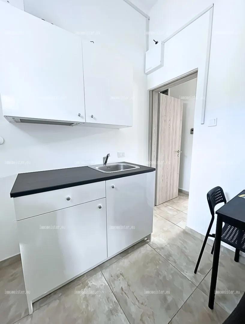 Kiadó 190 m2 családi ház, Balatonalmádi