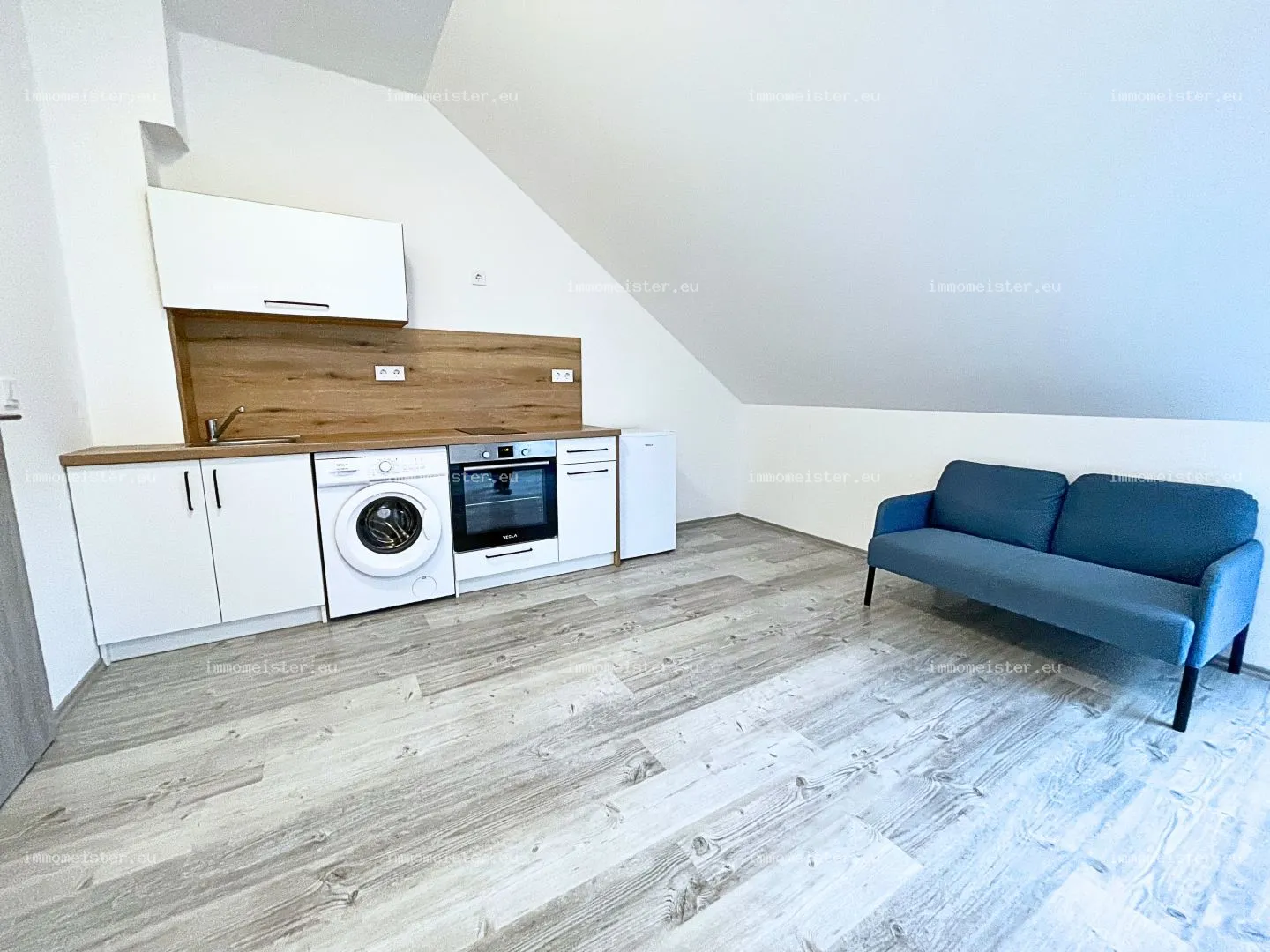 Kiadó 40 m2 tégla lakás, Győr
