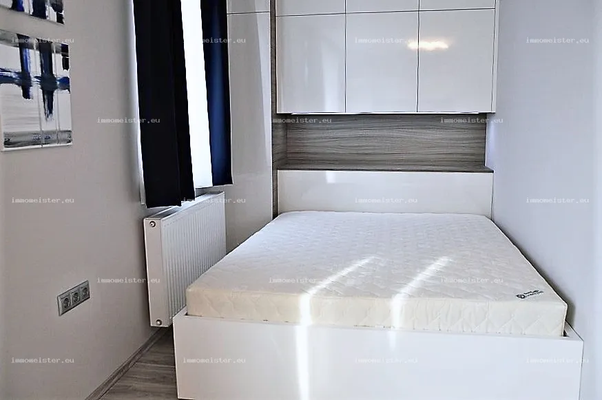 Kiadó 42 m2 tégla lakás, Győr
